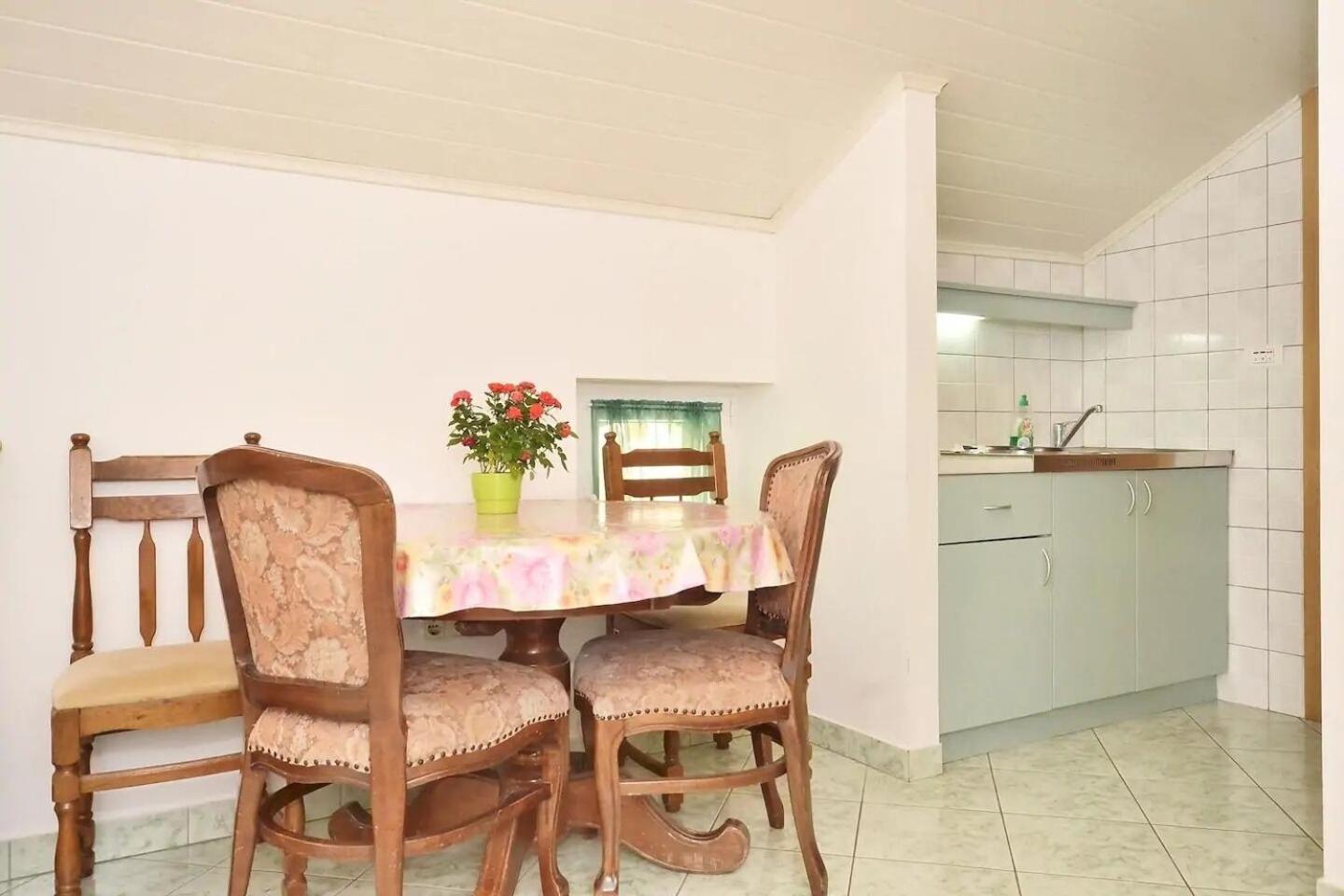 Apartment Toma Omiš Eksteriør billede