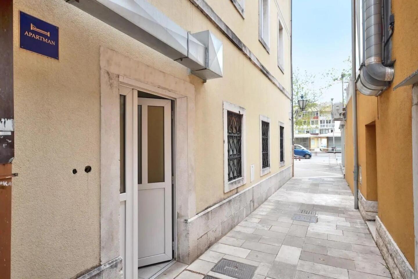 Apartment Toma Omiš Eksteriør billede